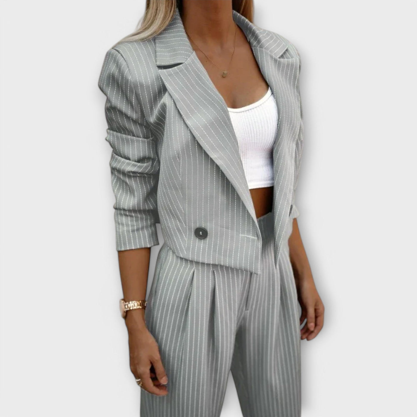Ernora | Set