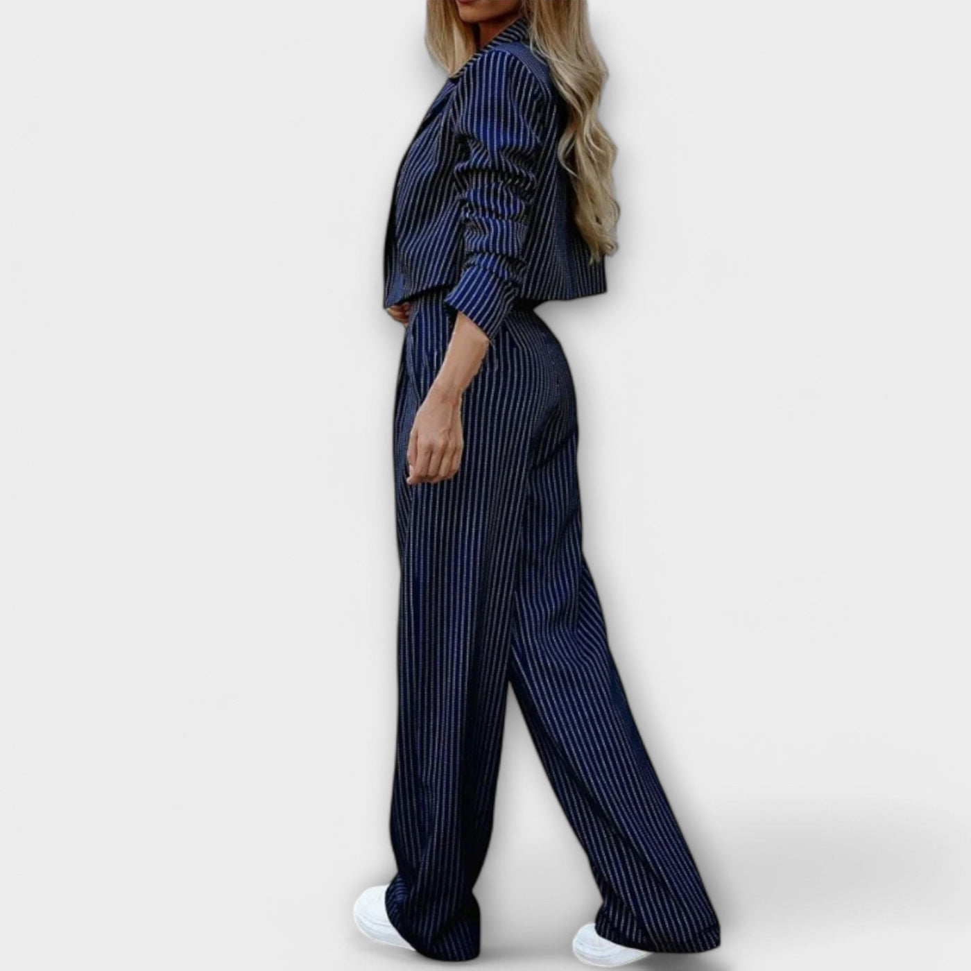 Ernora | Set